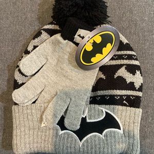 Hat and gloves